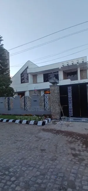 6bdrm House in For Sale One Of, Bole for sale