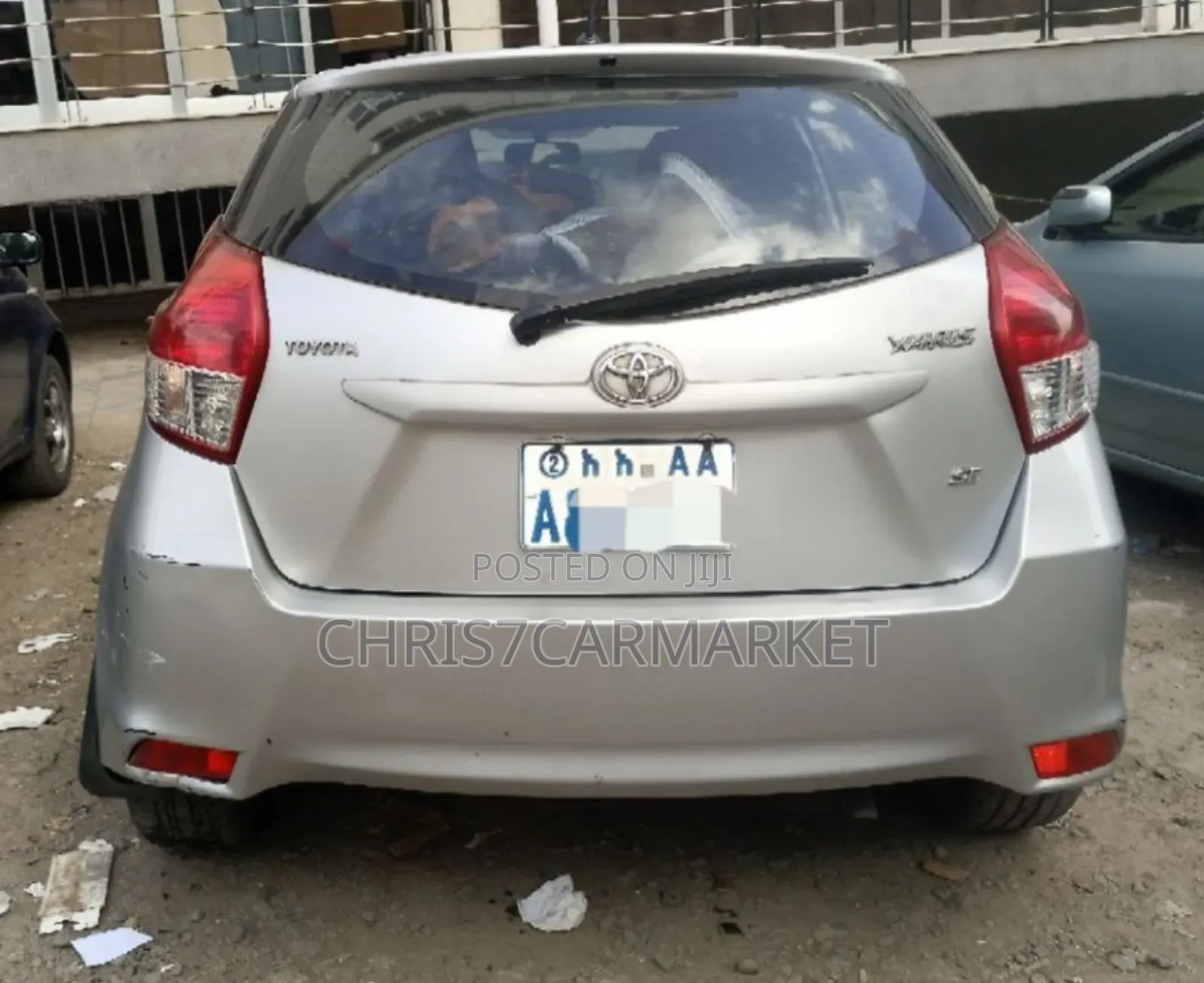 Toyota Yaris SE Hatchback 5dr 2016 Silver