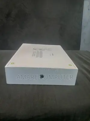 New Laptop Apple MacBook 16GB Apple M3 SSD 256GB