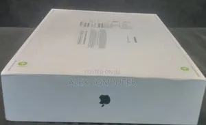 Photo - New Laptop Apple MacBook Air 2024 M3 13-Inch 16GB Apple M3 SSD 256GB