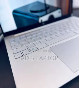 New Laptop HP Pavilion 10 16GB Intel Core I5 SSD 1T