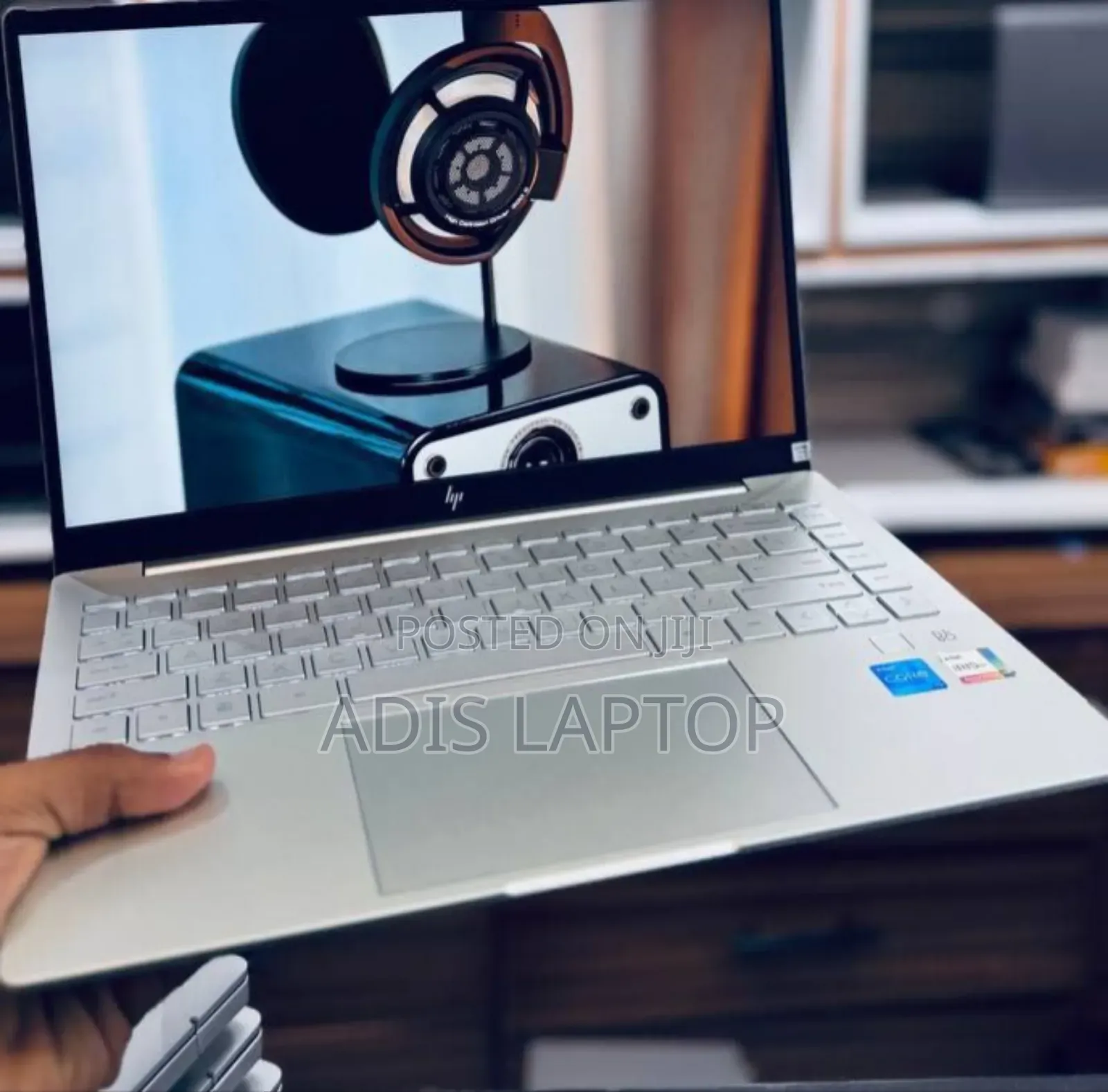 New Laptop HP Pavilion 10 16GB Intel Core I5 SSD 1T