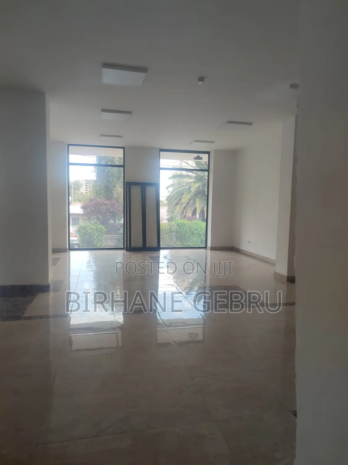 Luxury Complex Apartiment Rent for Rustrant or Cafe