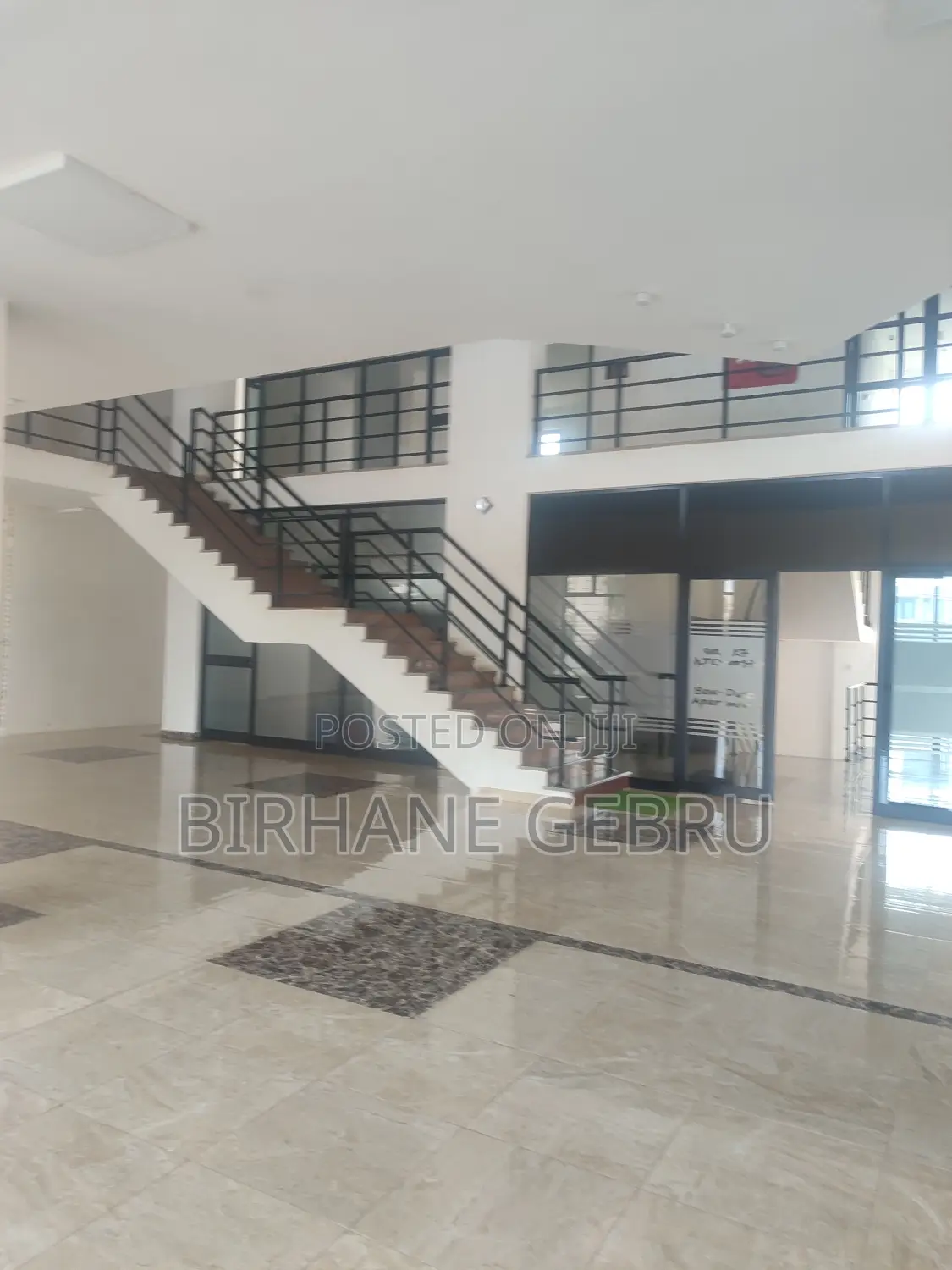 Luxury Complex Apartiment Rent for Rustrant or Cafe