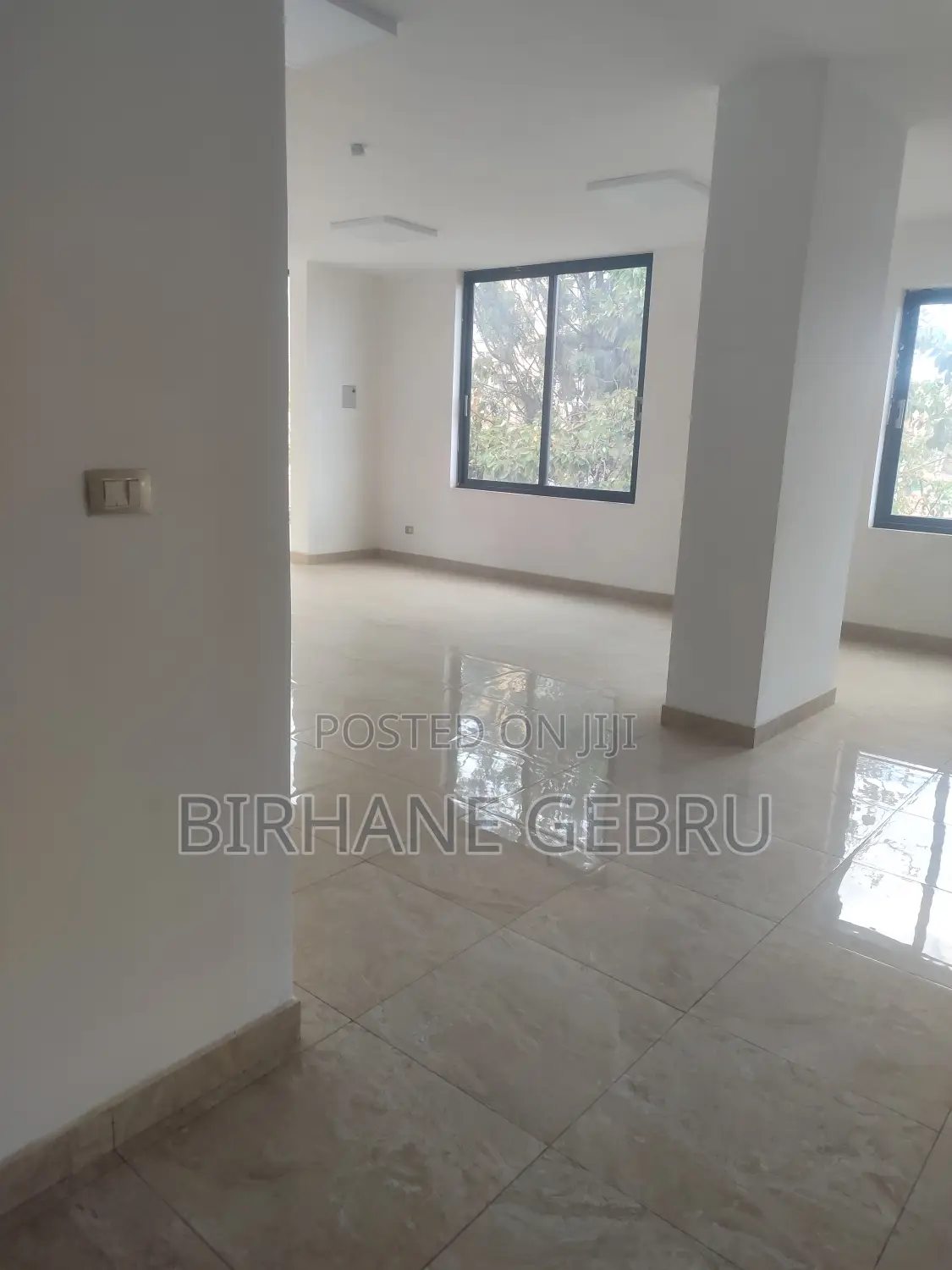 Luxury Complex Apartiment Rent for Rustrant or Cafe