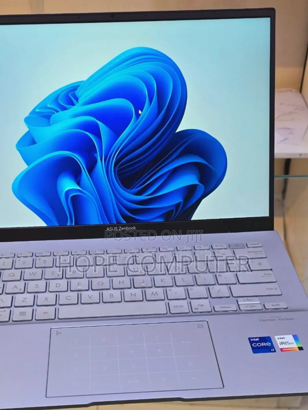 New Laptop Asus ZenBook UX31E 16GB Intel Core i7 SSD 1T