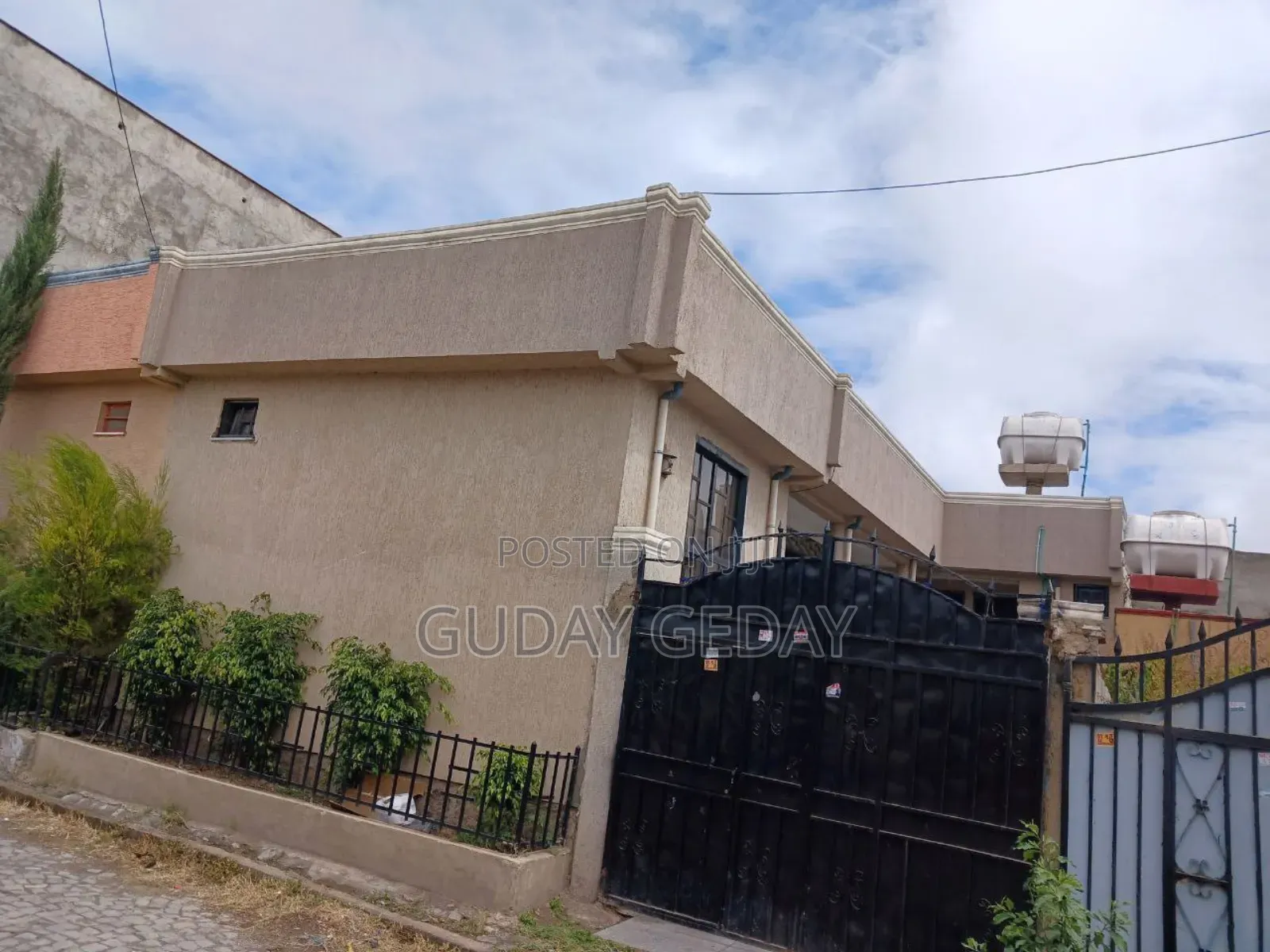 Furnished 4bdrm Villa in Oromia-Finfinne for sale