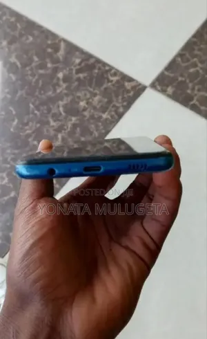 Photo - Samsung Galaxy A12 64 GB Blue