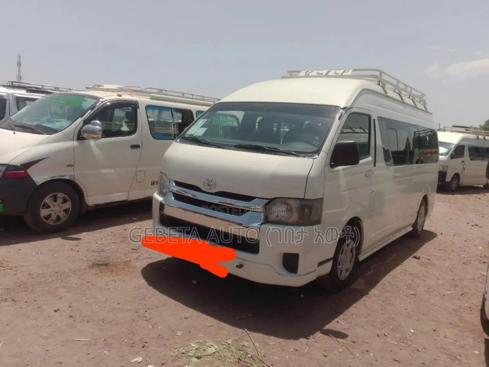 Toyota HiAce 2022 White
