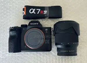 Photo - Sony A7r 4 With Kit Lens