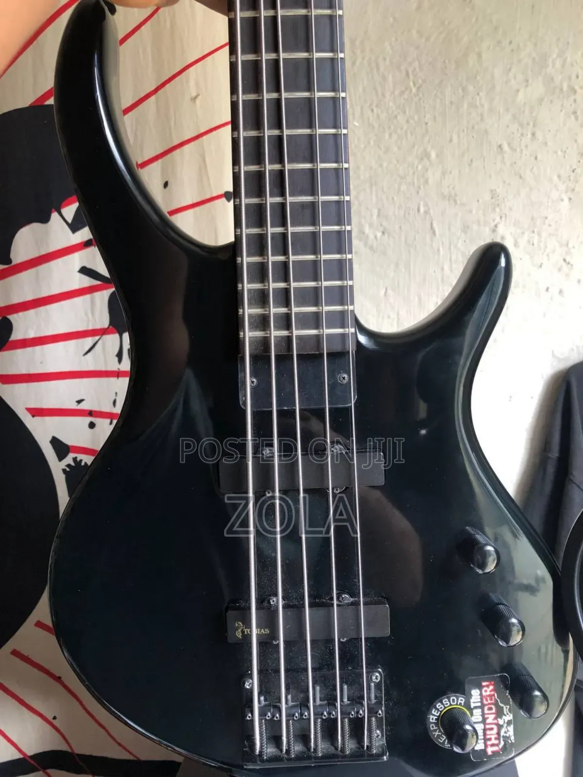 Ephiphone Tobias Deluxe 5 Bass 
Active 5string Bass
