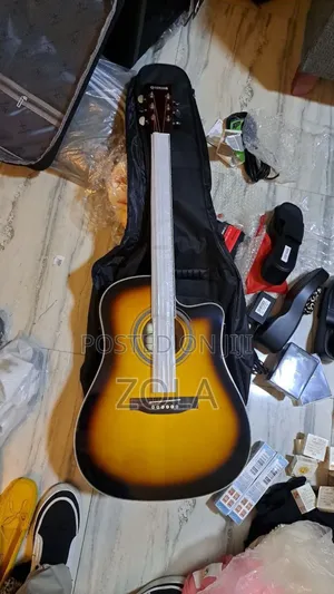 Photo - Box Guitar Yamaha F6000