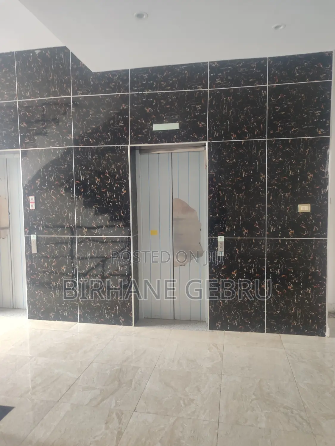 Luxury Apartiment Rent for Office