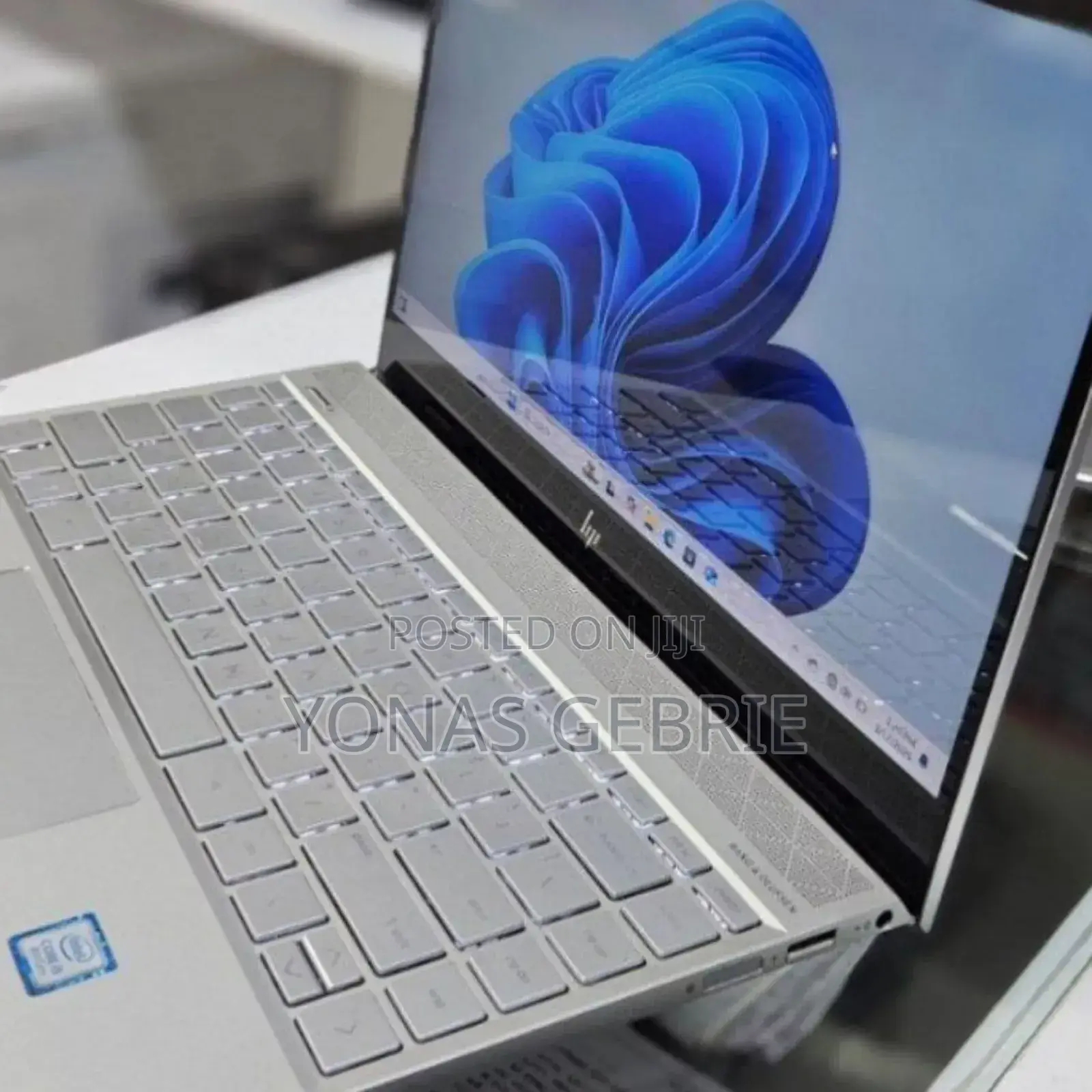 New Laptop HP Envy 13 8GB Intel Core I5 SSD 256GB