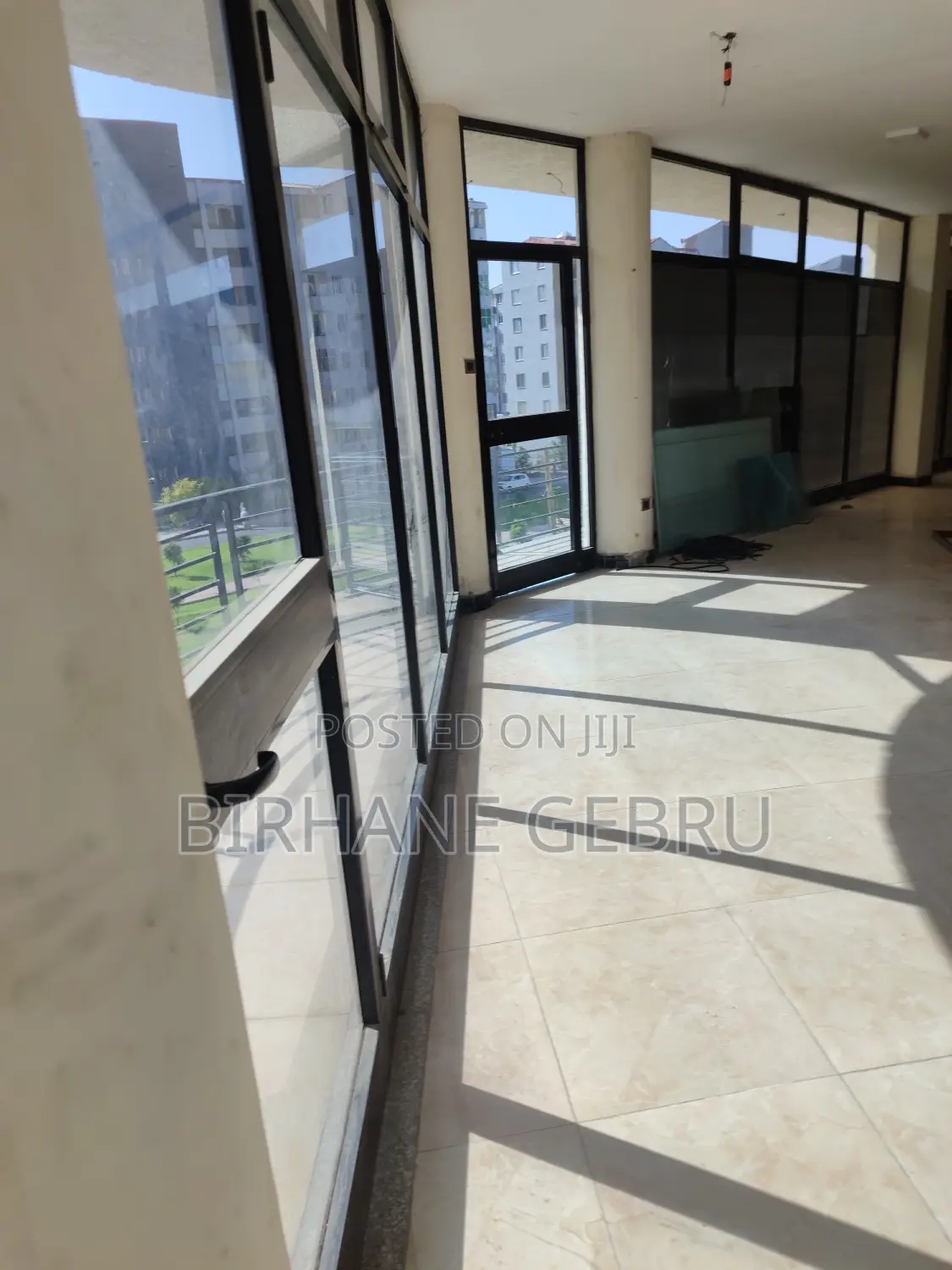 Luxury Apartiment Rent for Office or Business