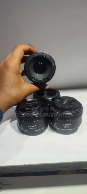 Photo - Canon 50mm Fixed STM Lens