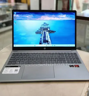 New Laptop HP Stream Notebook 8GB AMD Ryzen 5 SSD 512GB