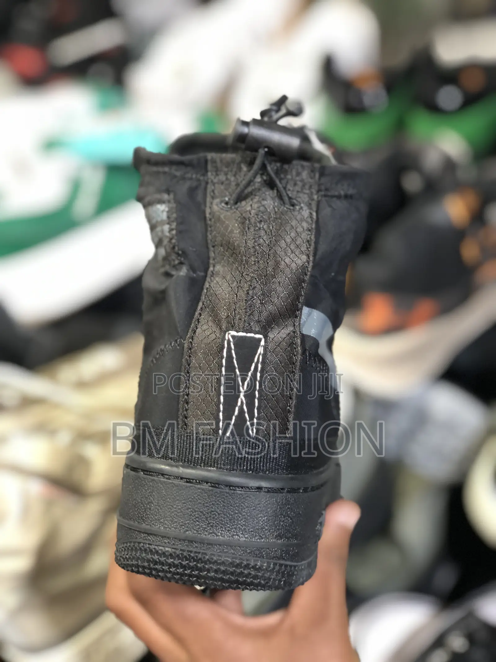 Nike Water Proof Black