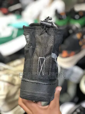 Nike Water Proof Black