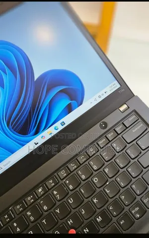 Photo - New Laptop Lenovo ThinkPad T14 32GB Intel Core I7 SSD 512GB