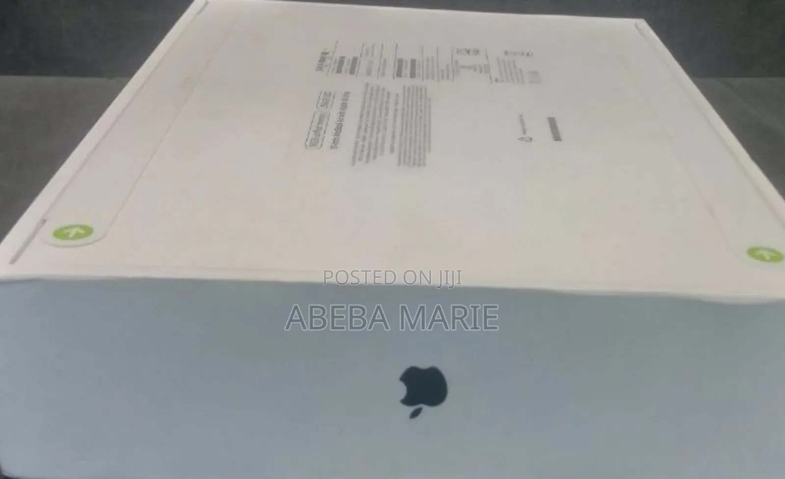 New Laptop Apple MacBook Air 2024 M3 13-Inch 16GB Apple M3 SSD 256GB