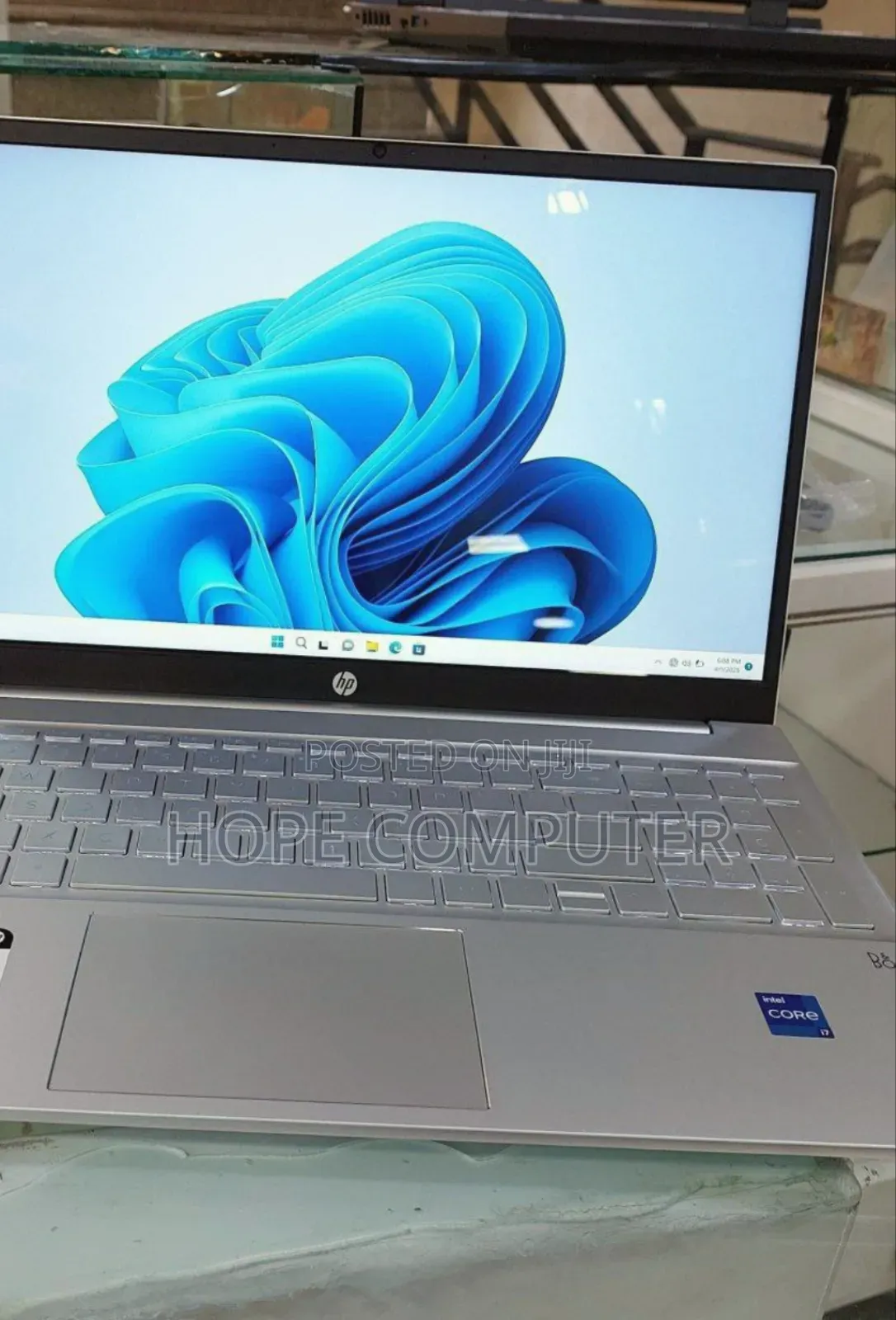 New Laptop HP Pavilion 15 8GB Intel Core I7 SSD 1T