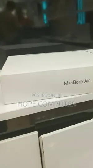 New Laptop Apple MacBook Air 2024 M3 13-Inch 16GB Apple M3 SSD 256GB