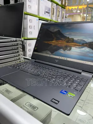 New Laptop HP Victus 15 16GB Intel Core I7 SSD 1T