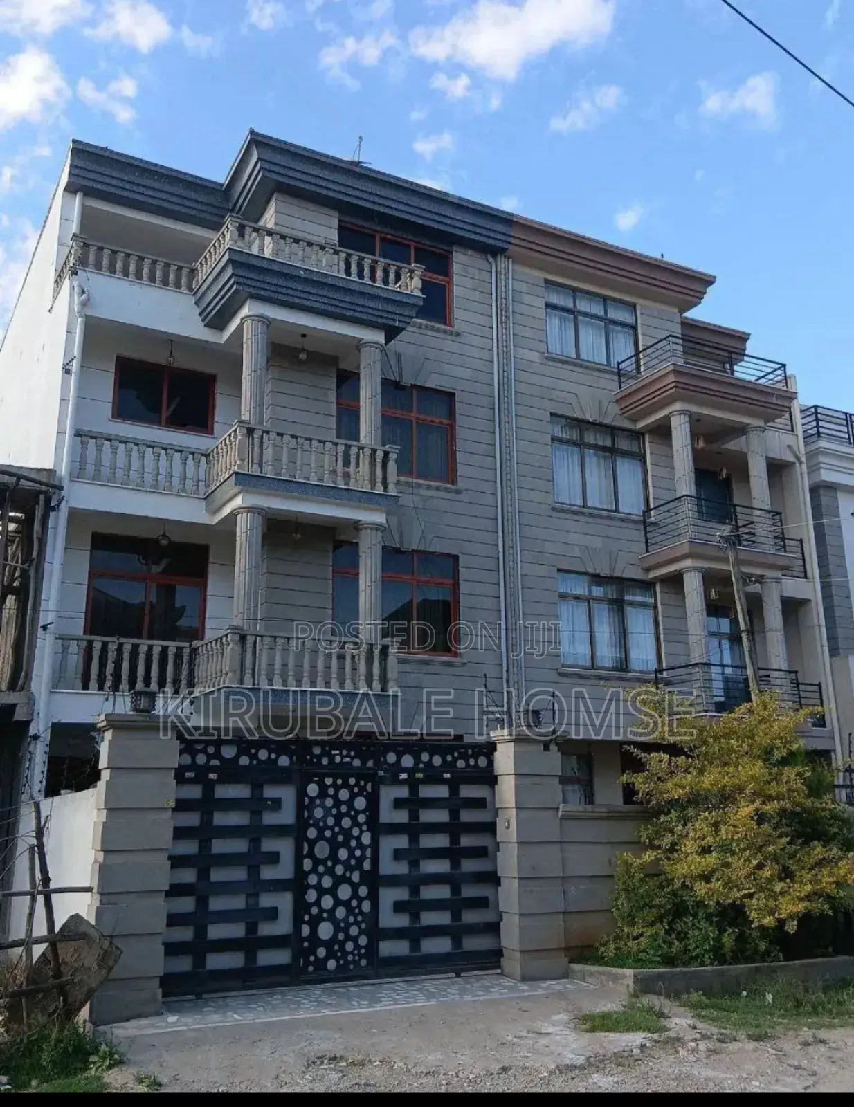 7bdrm Villa in Bole for sale