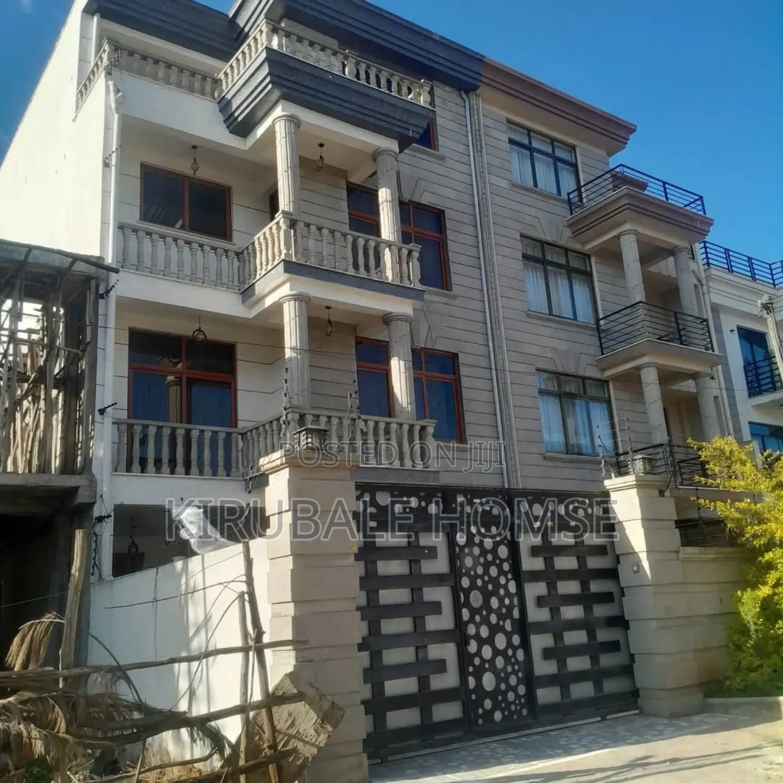 7bdrm Villa in Bole for sale