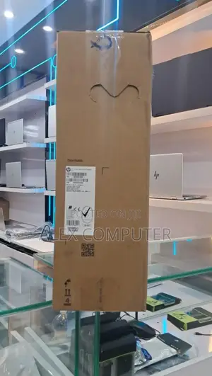 New Desktop Computer HP 200 G4 All-in-One 8GB Intel Core I7 SSD 512GB