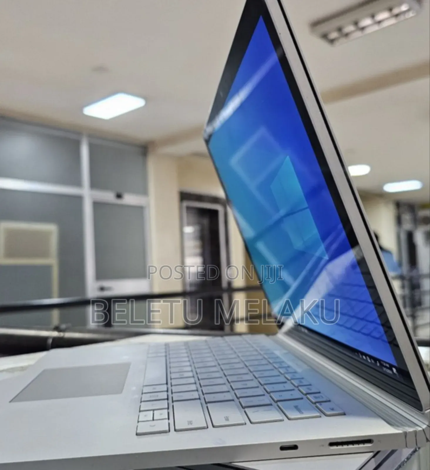 New Laptop Microsoft Surface Book 3 16GB Intel Core I7 SSD 256GB