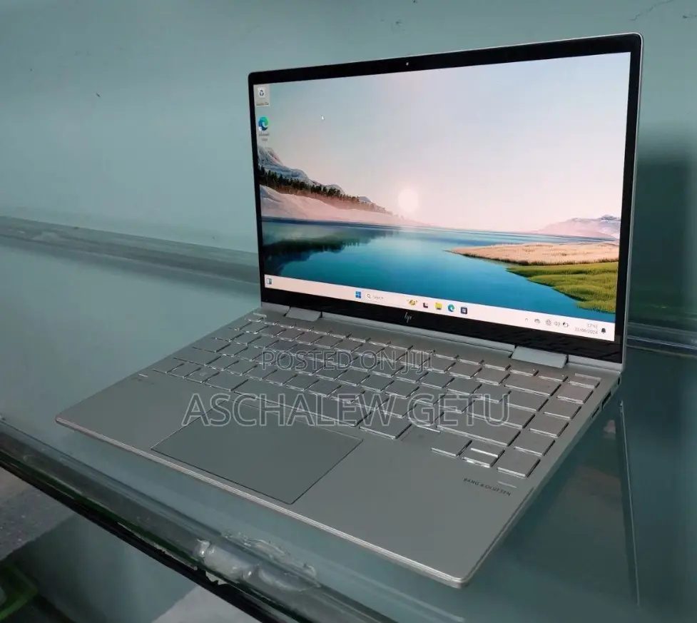 New Laptop HP Envy X360 8GB Intel Core I7 SSD 512GB