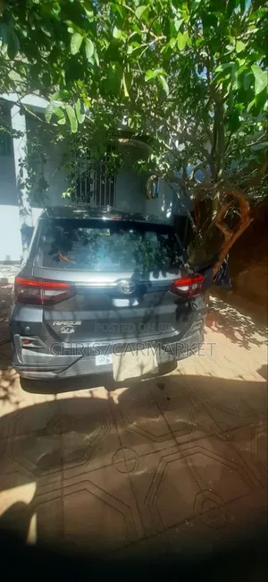 Toyota Raize 1.2 Hybrid FWD 2022 Gray