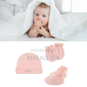 3 Set Newborn Baby Hat,Socks Set and Gloves