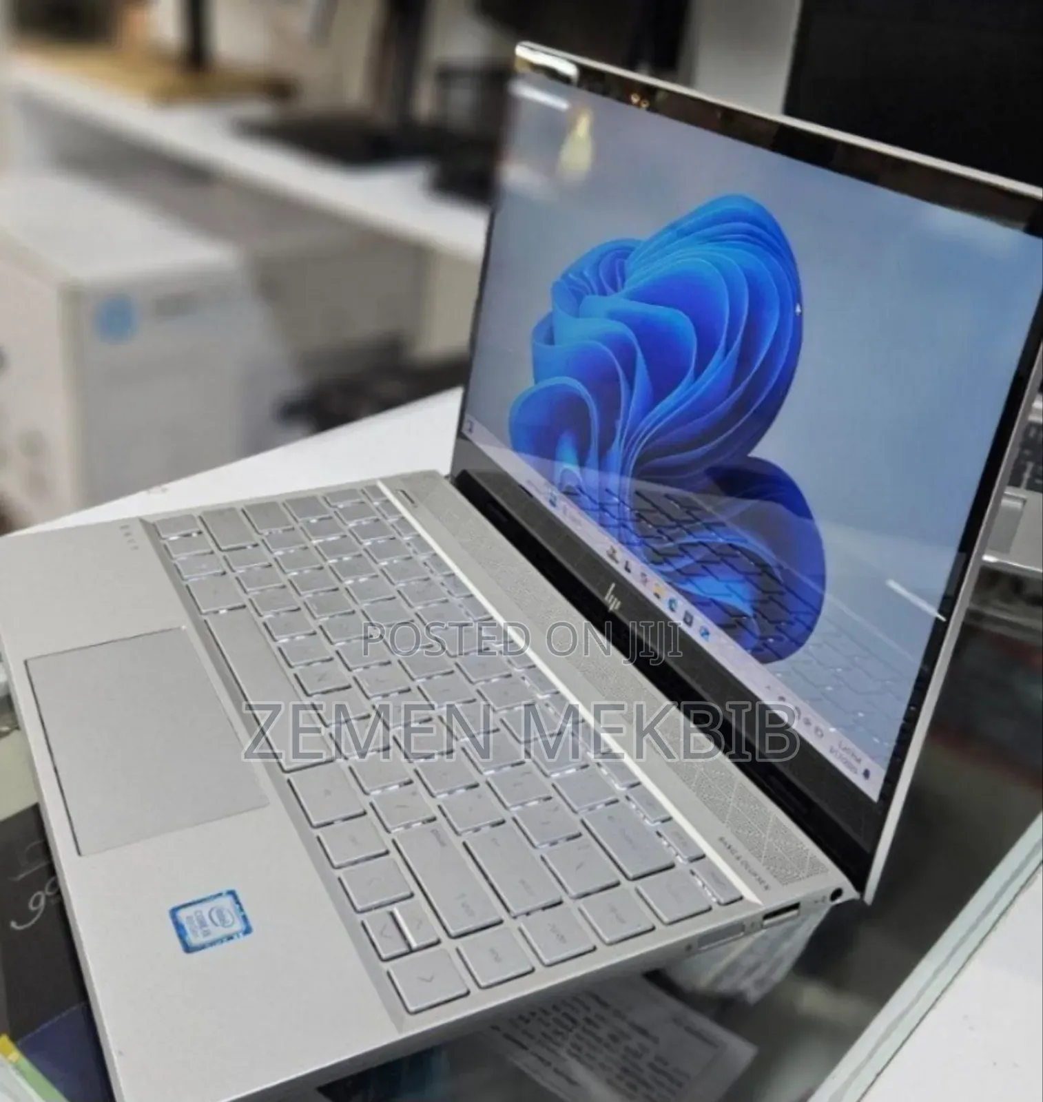 New Laptop HP 8GB Intel Core I5 SSD 256GB