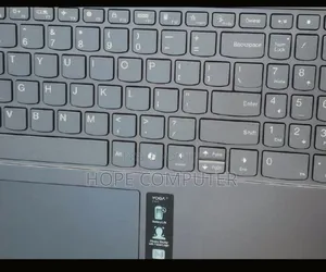 New Laptop Lenovo Yoga 7i 16GB Intel Core Ultra 7 SSD 1T