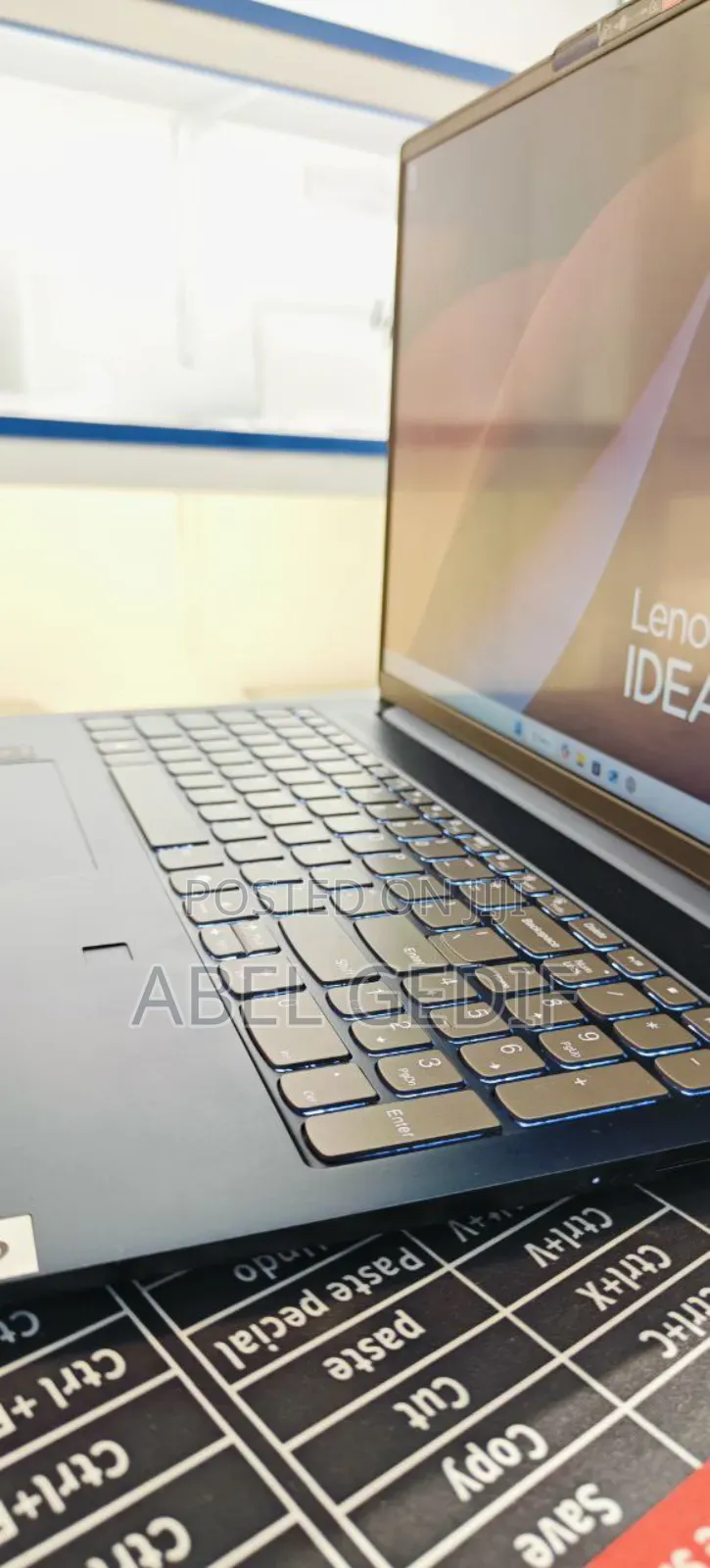 New Laptop Lenovo 16GB Intel Core I7 SSD 512GB