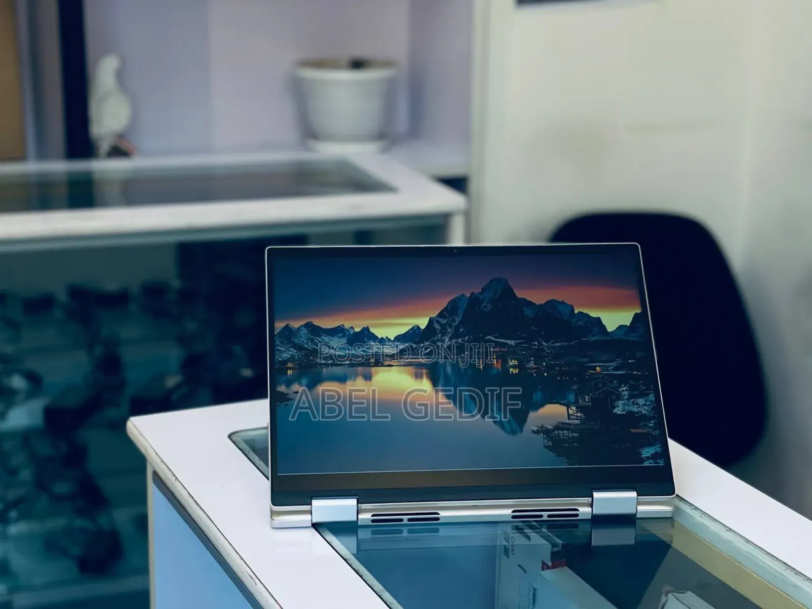 New Laptop Dell Inspiron 14Z 8GB AMD Ryzen 5 SSD 512GB