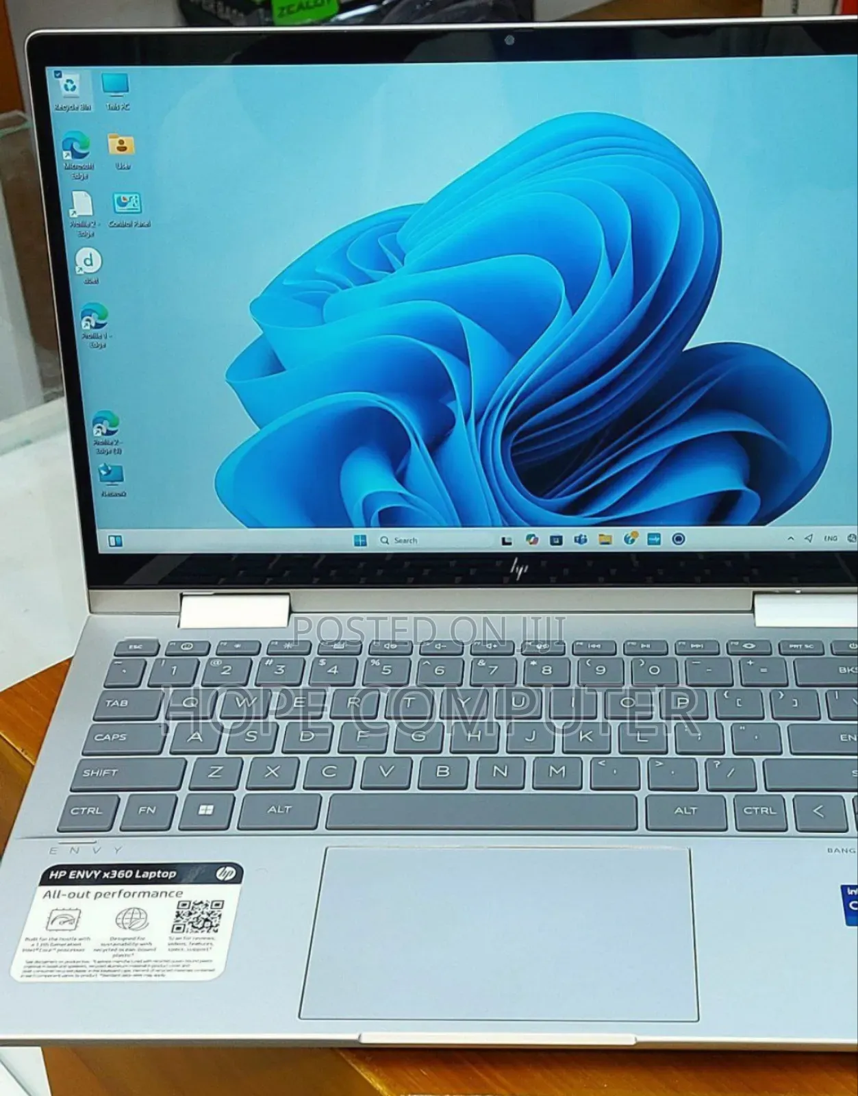 New Laptop HP Envy X360 16GB Intel Core I7 SSD 1T