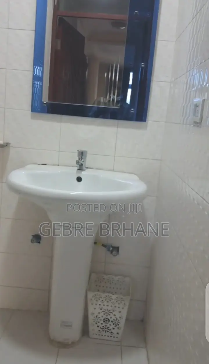 Furnished 3bdrm Apartment in Apartment, Yeka for rent