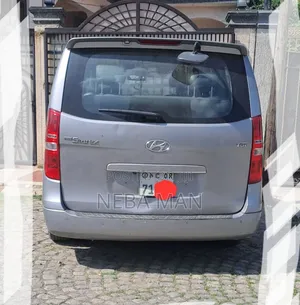 Hyundai Starex 2015 Silver
