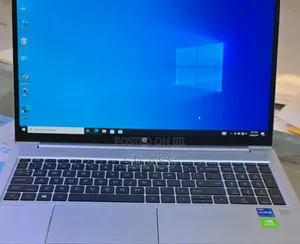 New Laptop HP EliteBook 840 G8 16GB Intel Core i7 SSD 512GB