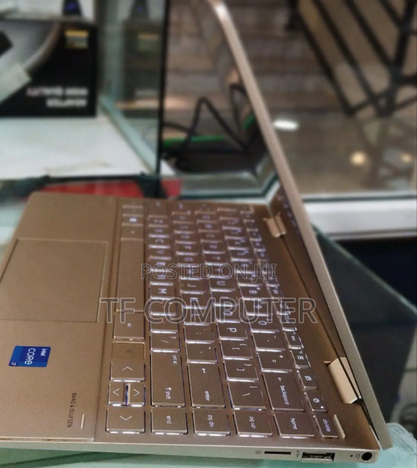 New Laptop HP Envy X360 8GB Intel Core I7 SSD 1T