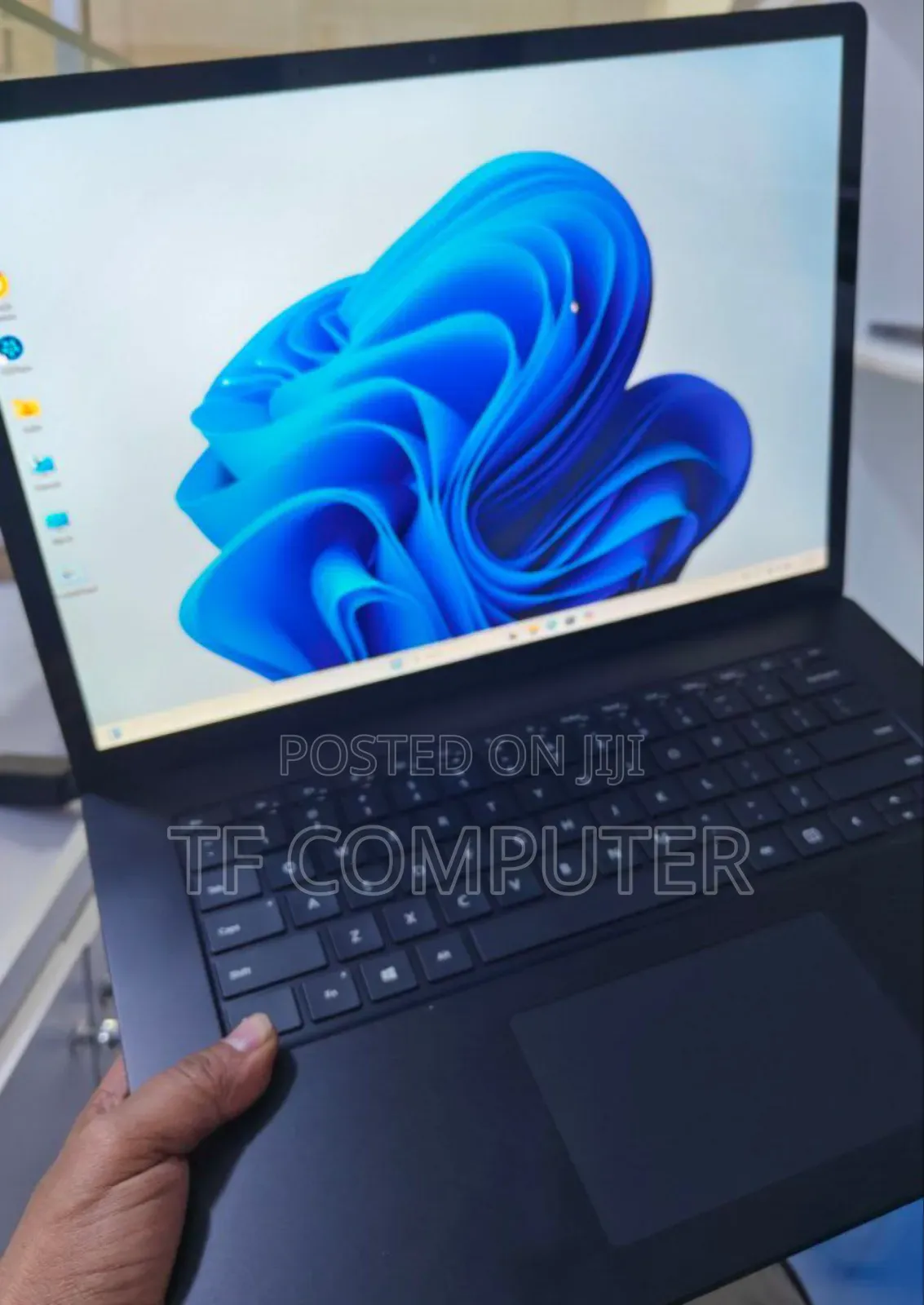 New Laptop Microsoft Surface 3 8GB AMD Ryzen 5 SSD 256GB