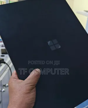 New Laptop Microsoft Surface 3 8GB AMD Ryzen 5 SSD 256GB