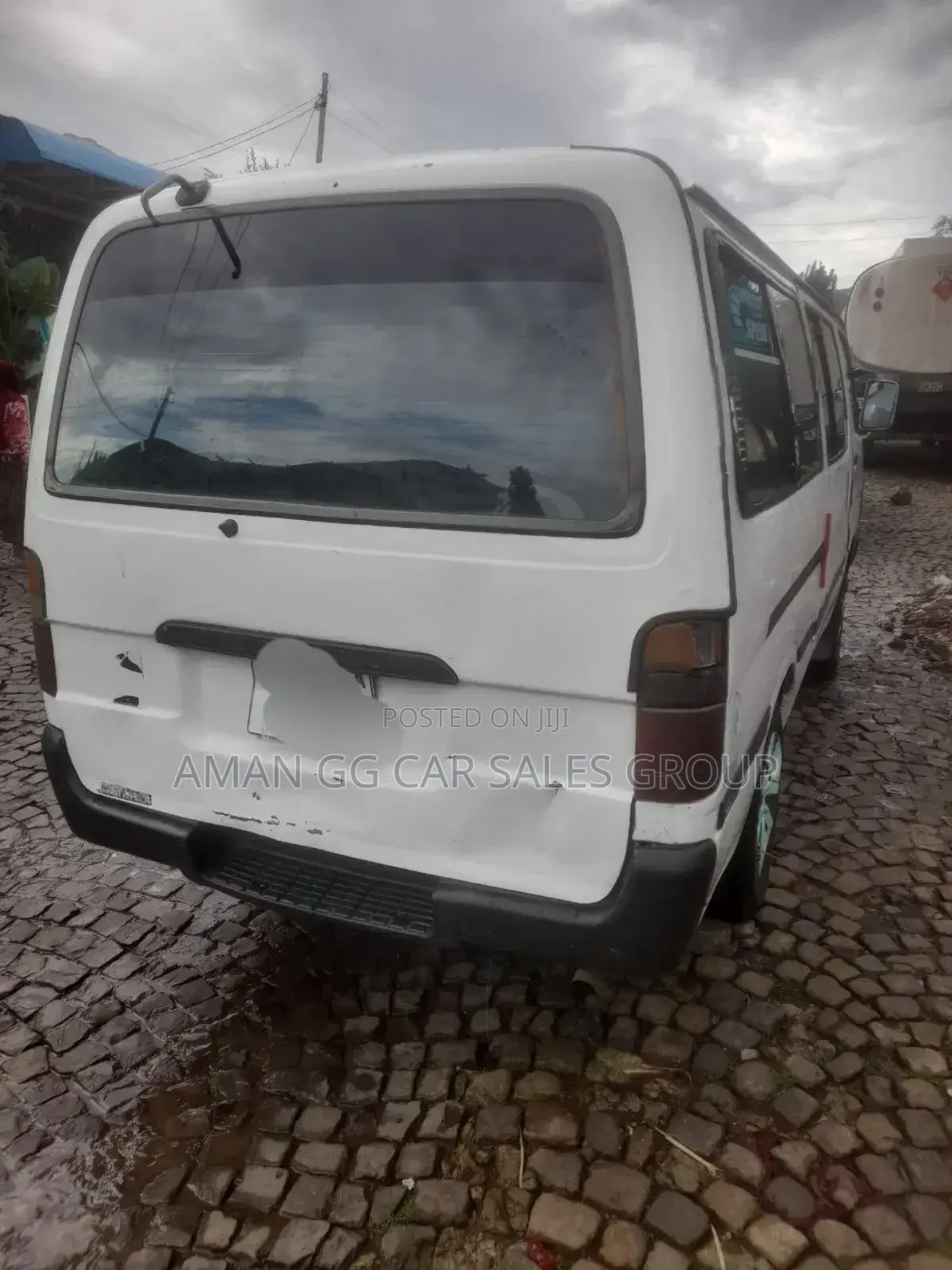 Toyota HiAce 1999 White
