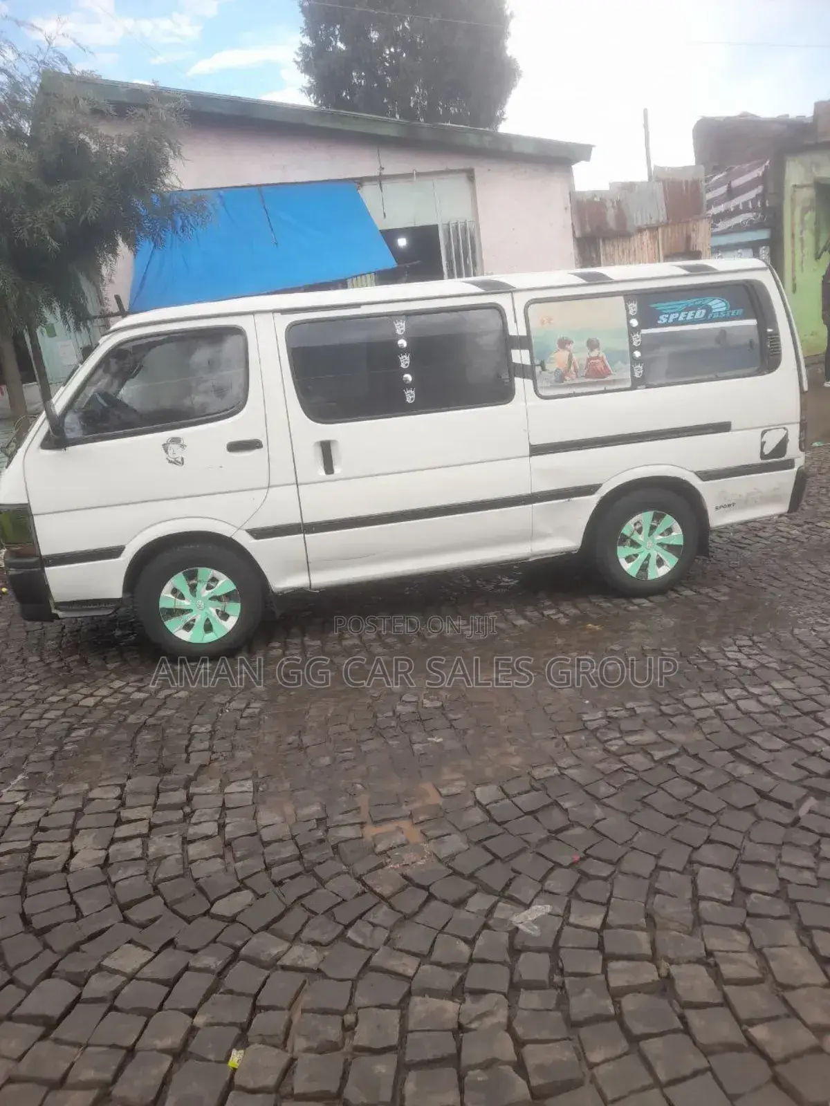 Toyota HiAce 1999 White
