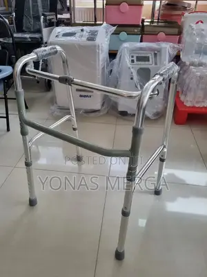 Photo - Walker/High-Quality This Walker Offer Exceptional Durability