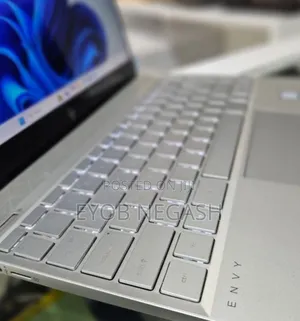 New Laptop HP Envy 13 8GB Intel Core I5 SSD 256GB